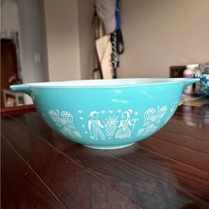 Vintage Pyrex Amish Butterprint 444